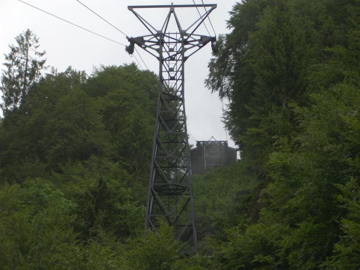 pylône