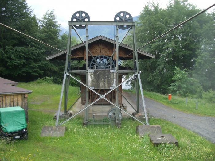 station amont, tenseur du câble tracteur