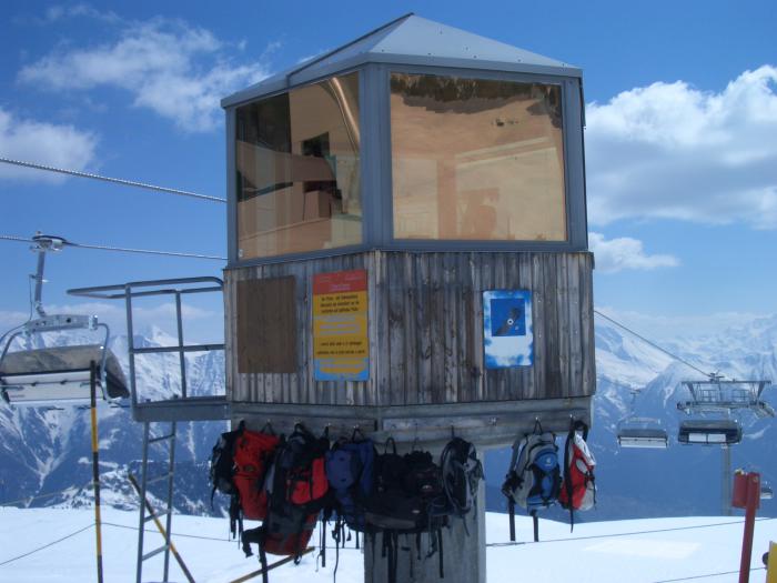 cabina di sorveglianza della stazione a valle